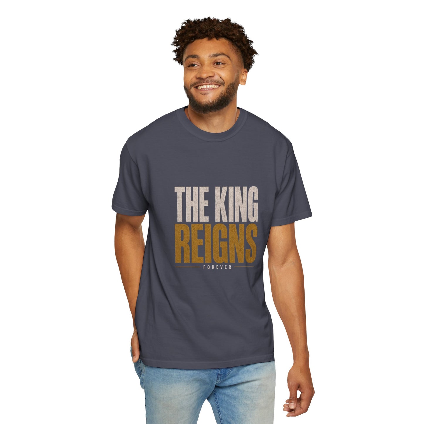 The King Reigns– Men's Tee