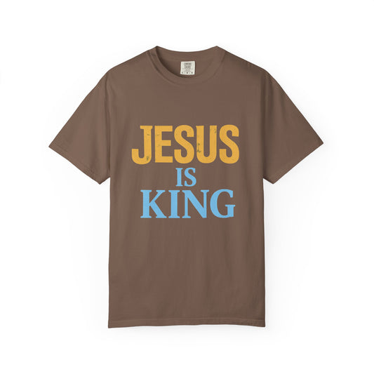 Jesus is King-Classic contrast tee
