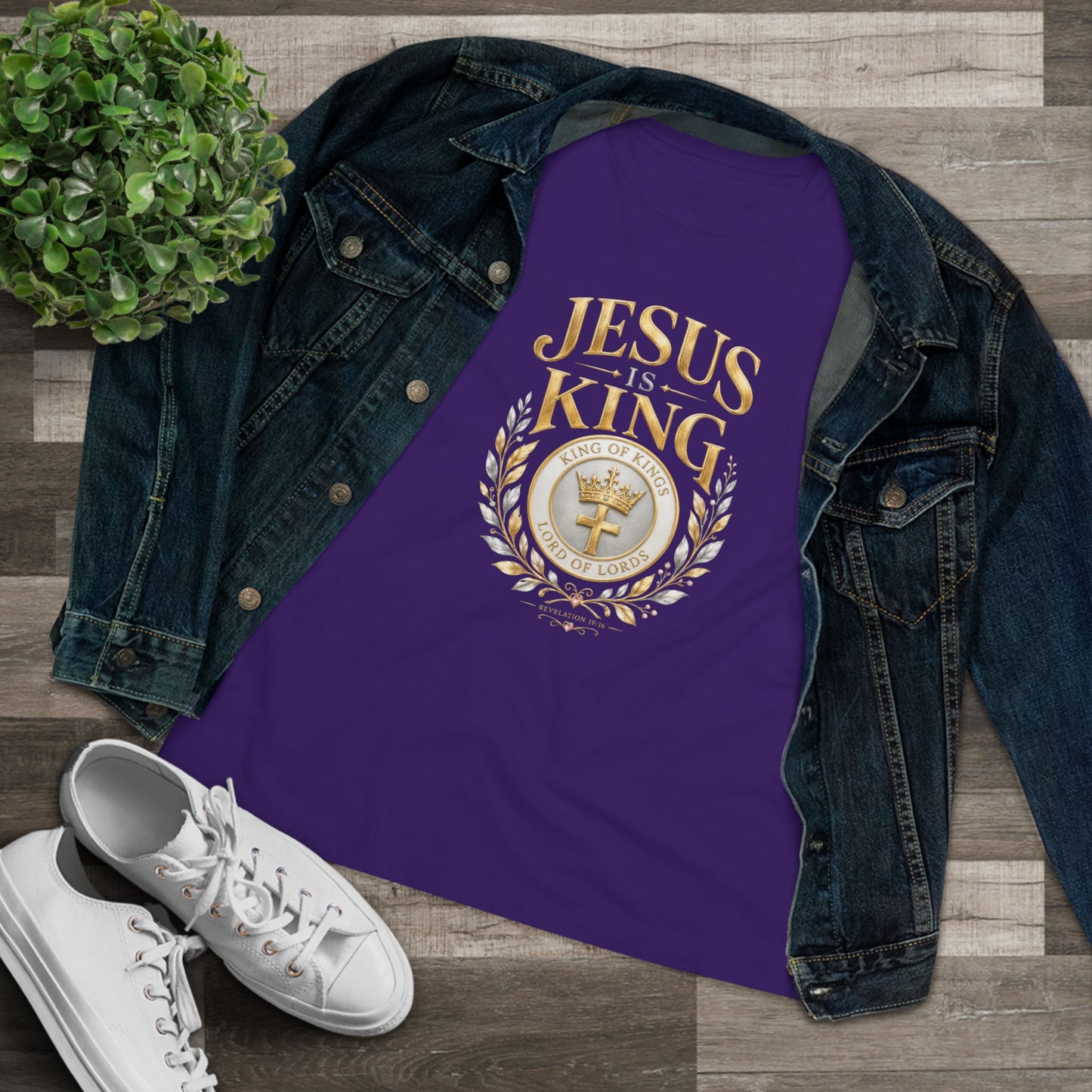Jesus Is King Crown  —Women's Tee