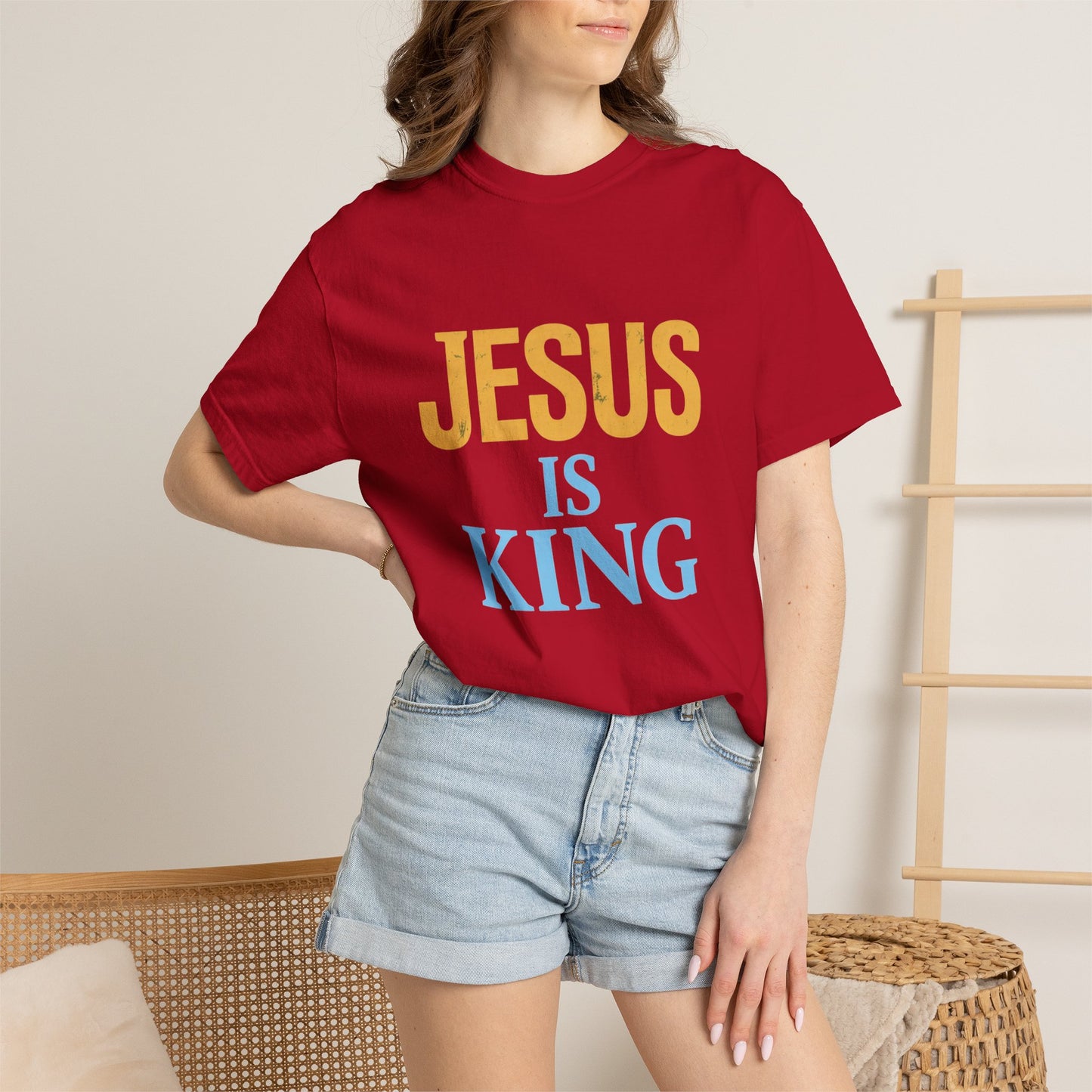 Jesus is King-Classic contrast tee
