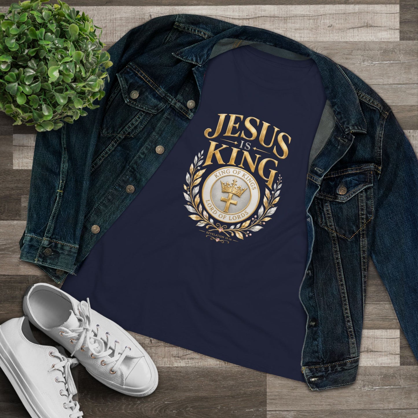 Jesus Is King Crown  —Women's Tee